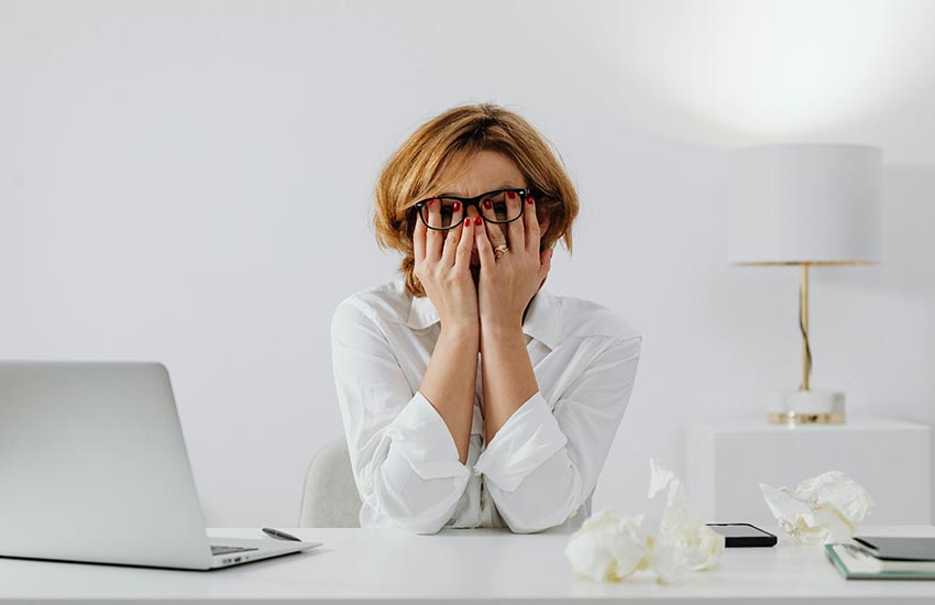 How to tell if you need prescription lenses